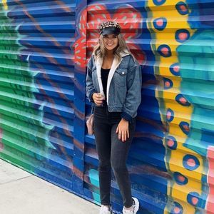 Meet your Posher, Annie